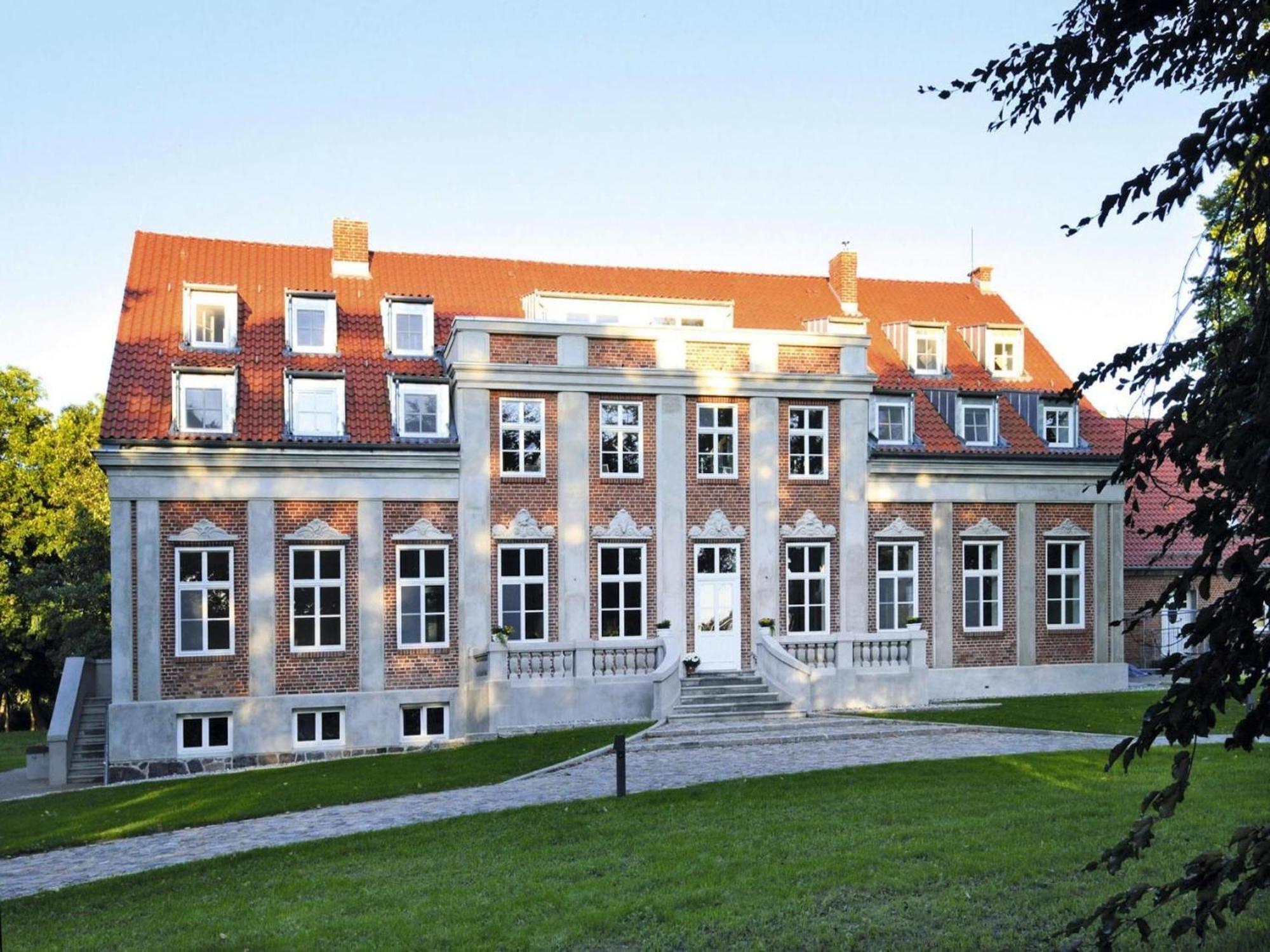 Gutshaus Zicker In Garz Garz (Rugen) Exterior foto